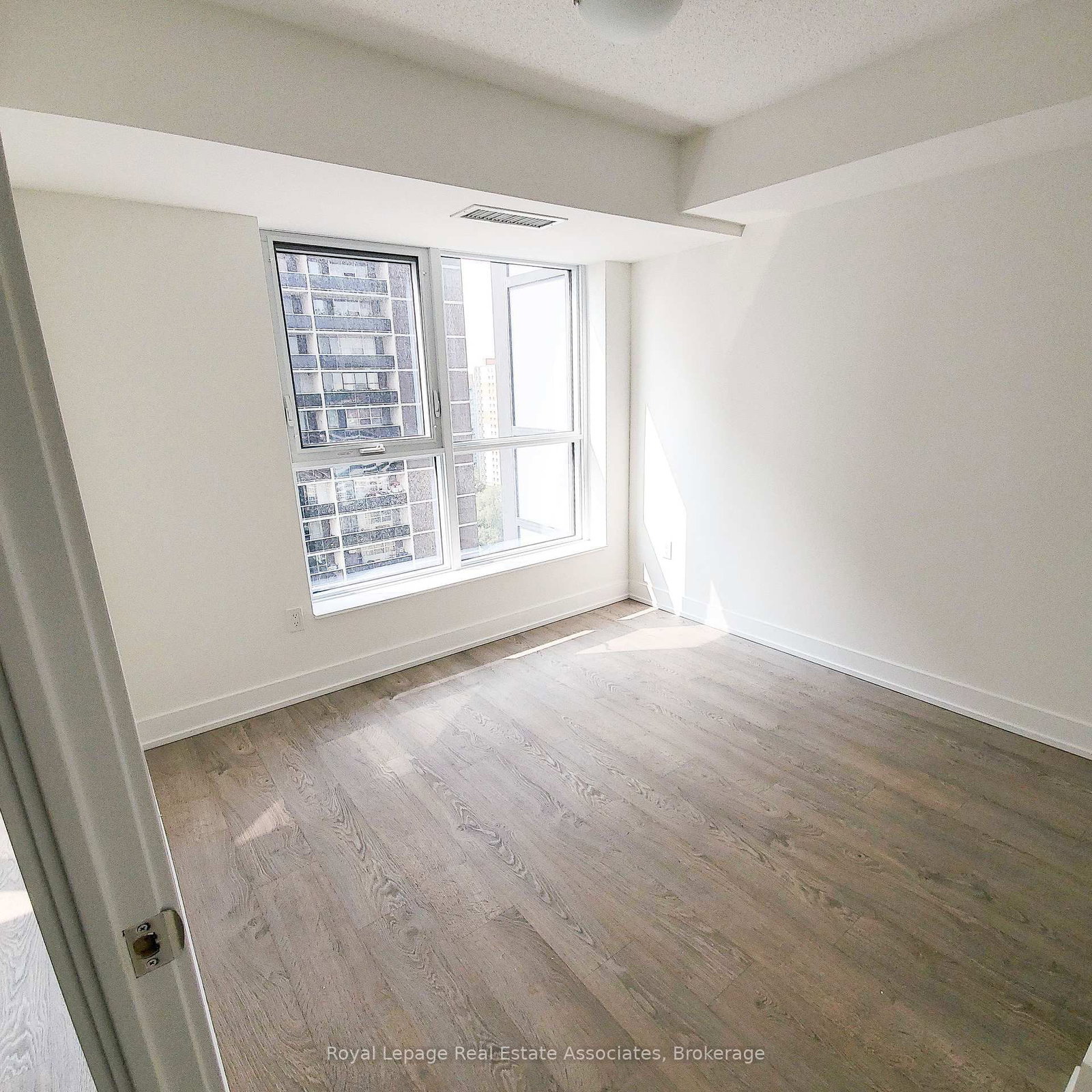 9 Mabelle Avenue, Unit 1715 - Photo 9