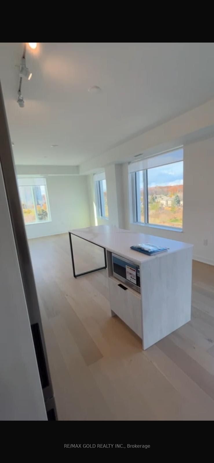 2495 Eglinton Avenue W, Unit 614 - Photo 12