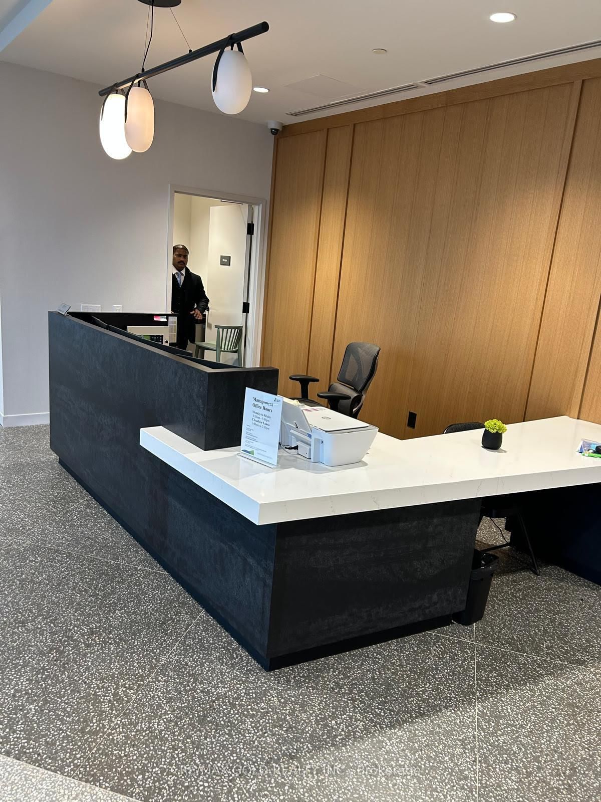 2495 Eglinton Avenue W, Unit 614 - Photo 17