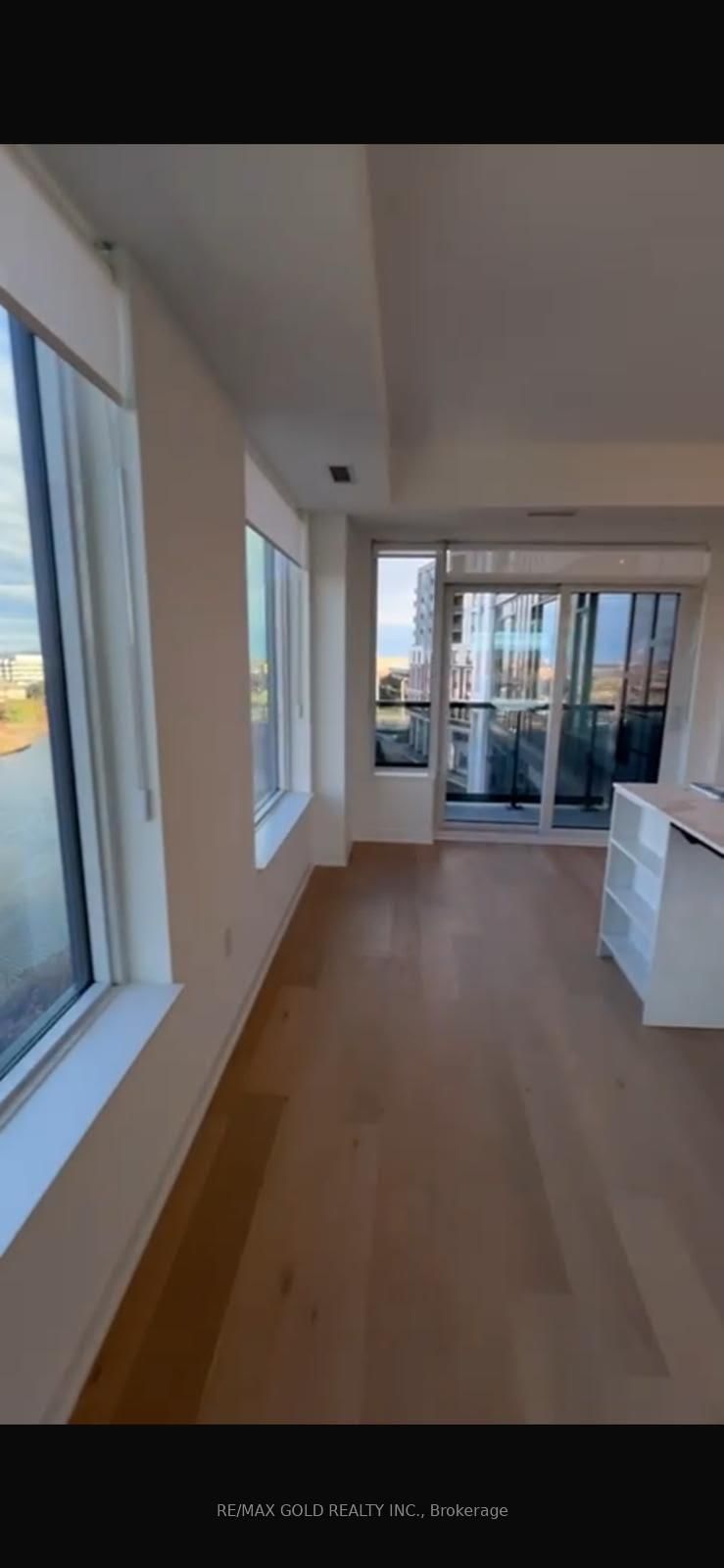 2495 Eglinton Avenue W, Unit 614 - Photo 8