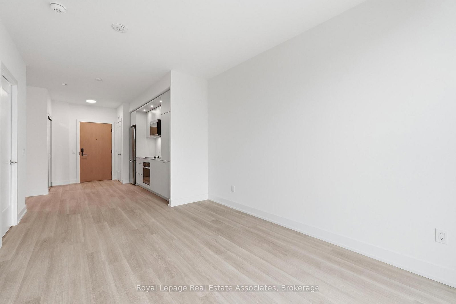 25 Cordova Avenue, Unit 416 - Photo 12