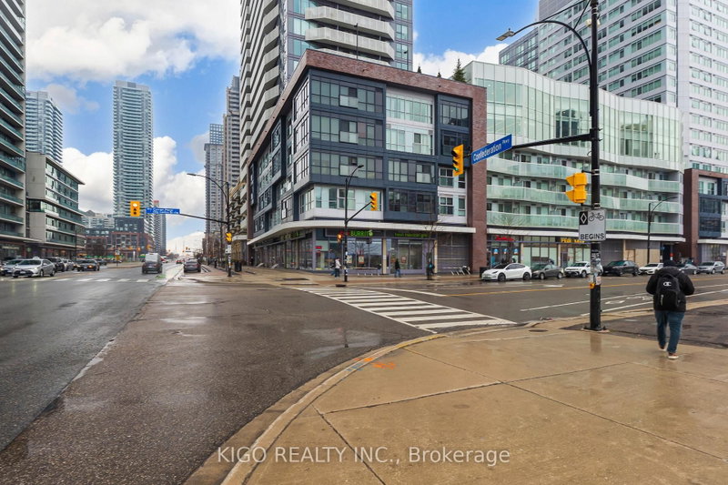 2406 - 4065 Confederation Parkway