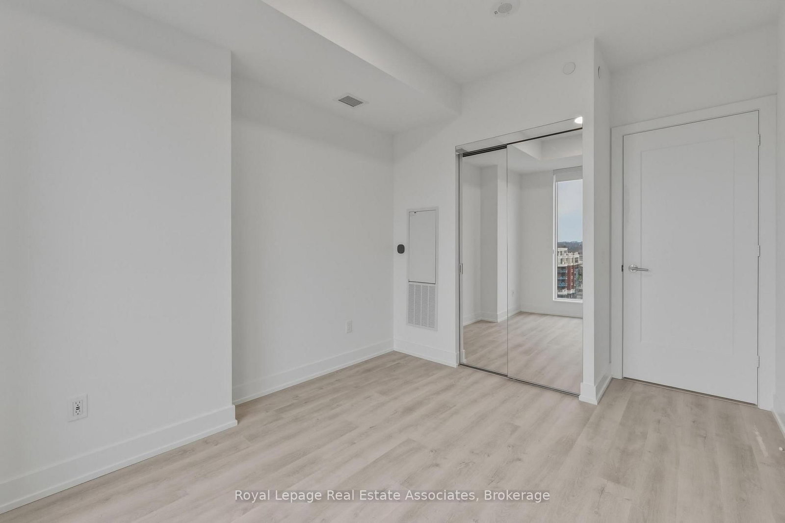 25 Cordova Avenue, Unit 1013 - Photo 13