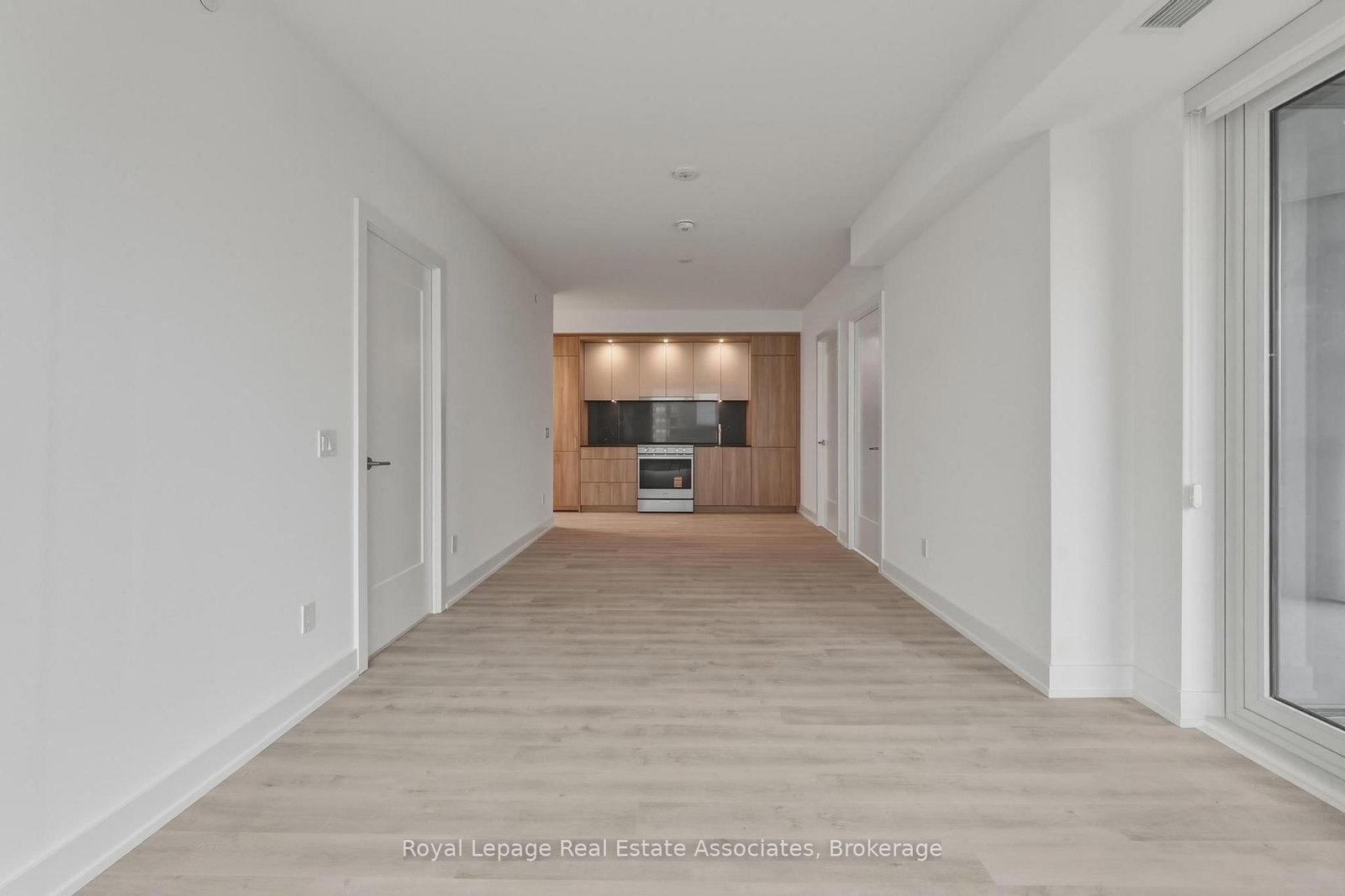 25 Cordova Avenue, Unit 1013 - Photo 8