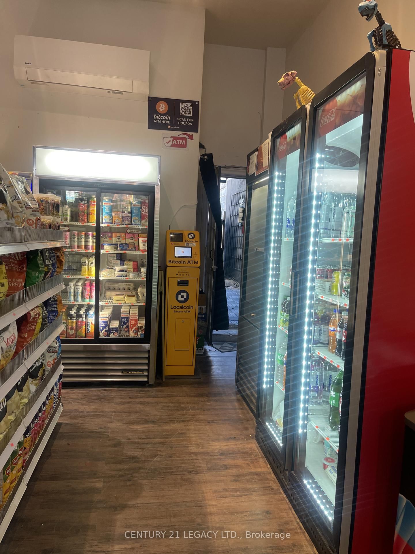 2739 Dundas Street W - Photo 3