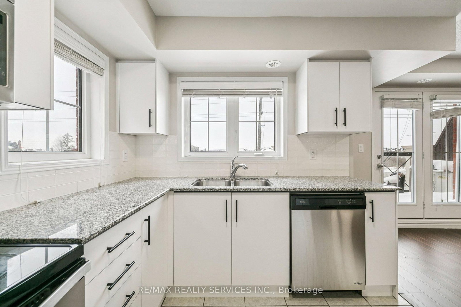 2504 Post Road, Unit 22 - Photo 7