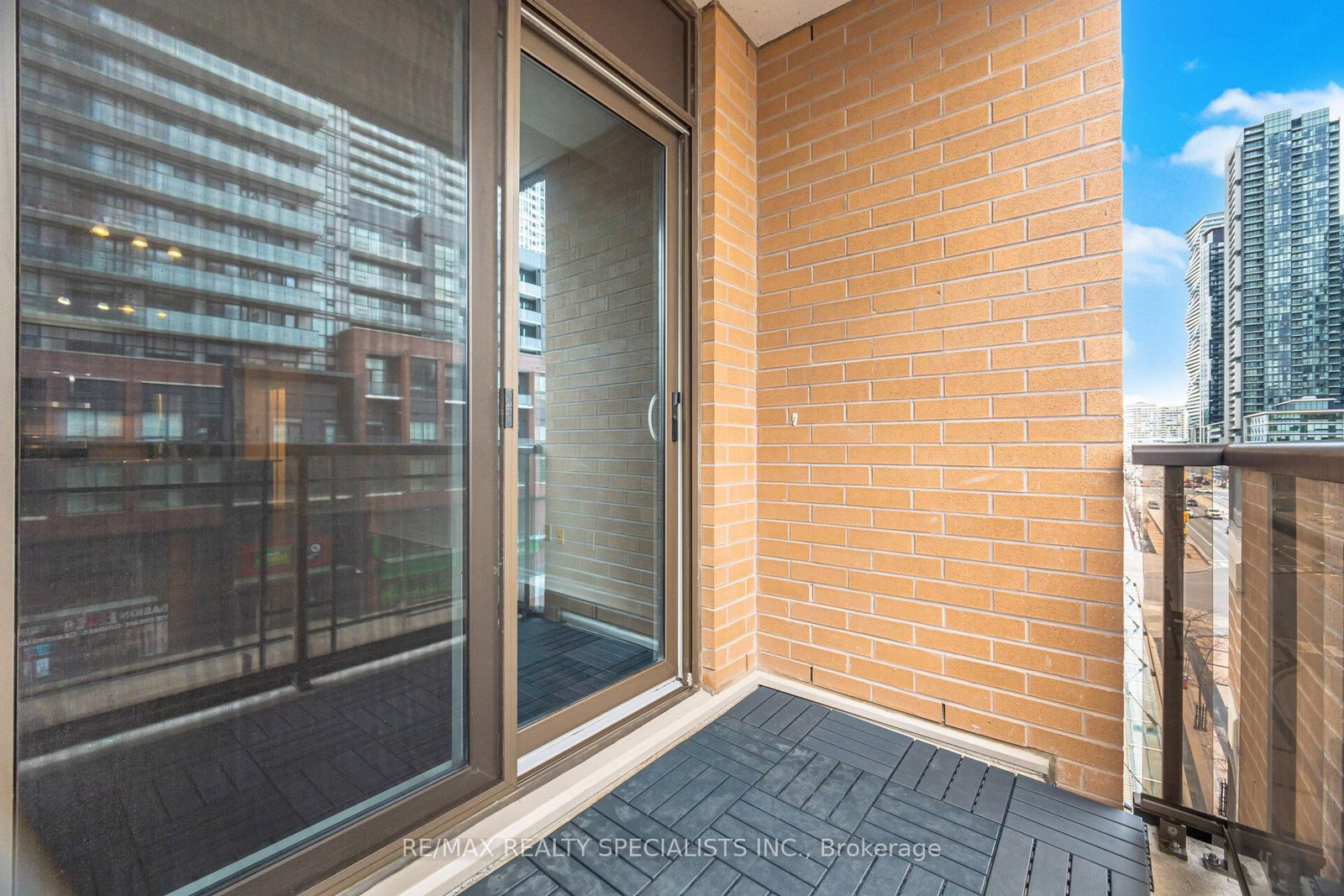 385 Prince Of Wales Drive, Unit 520 - Photo 8