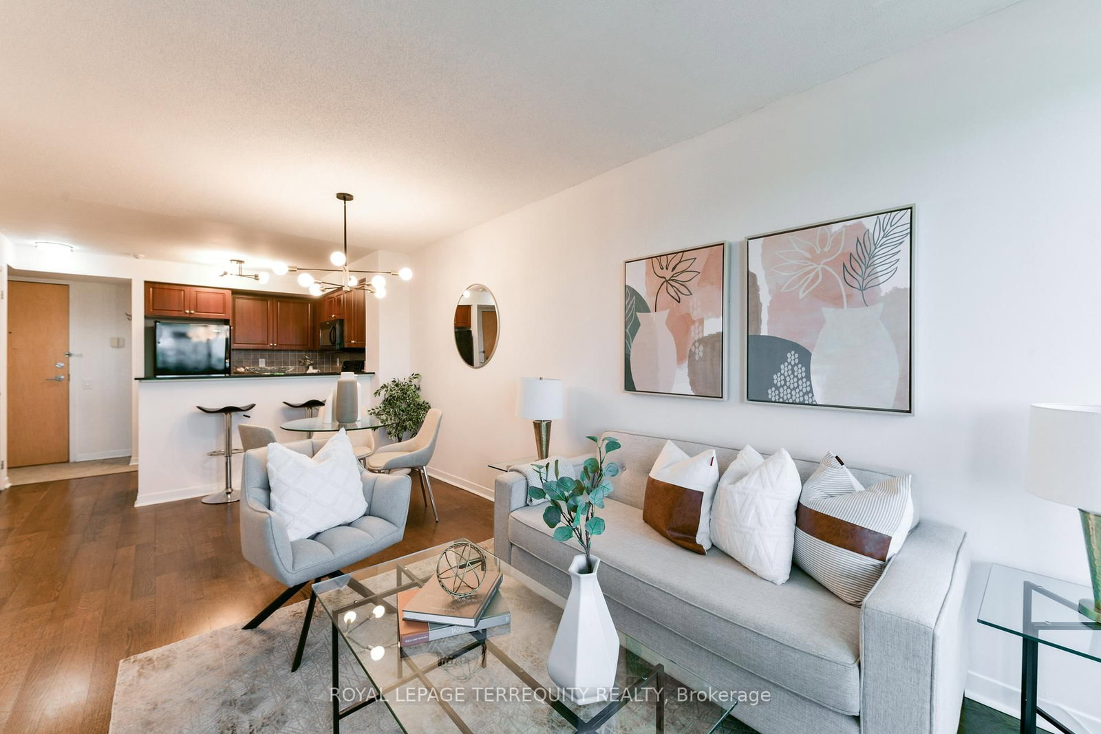 1040 The Queensway, Unit 705 - Photo 12