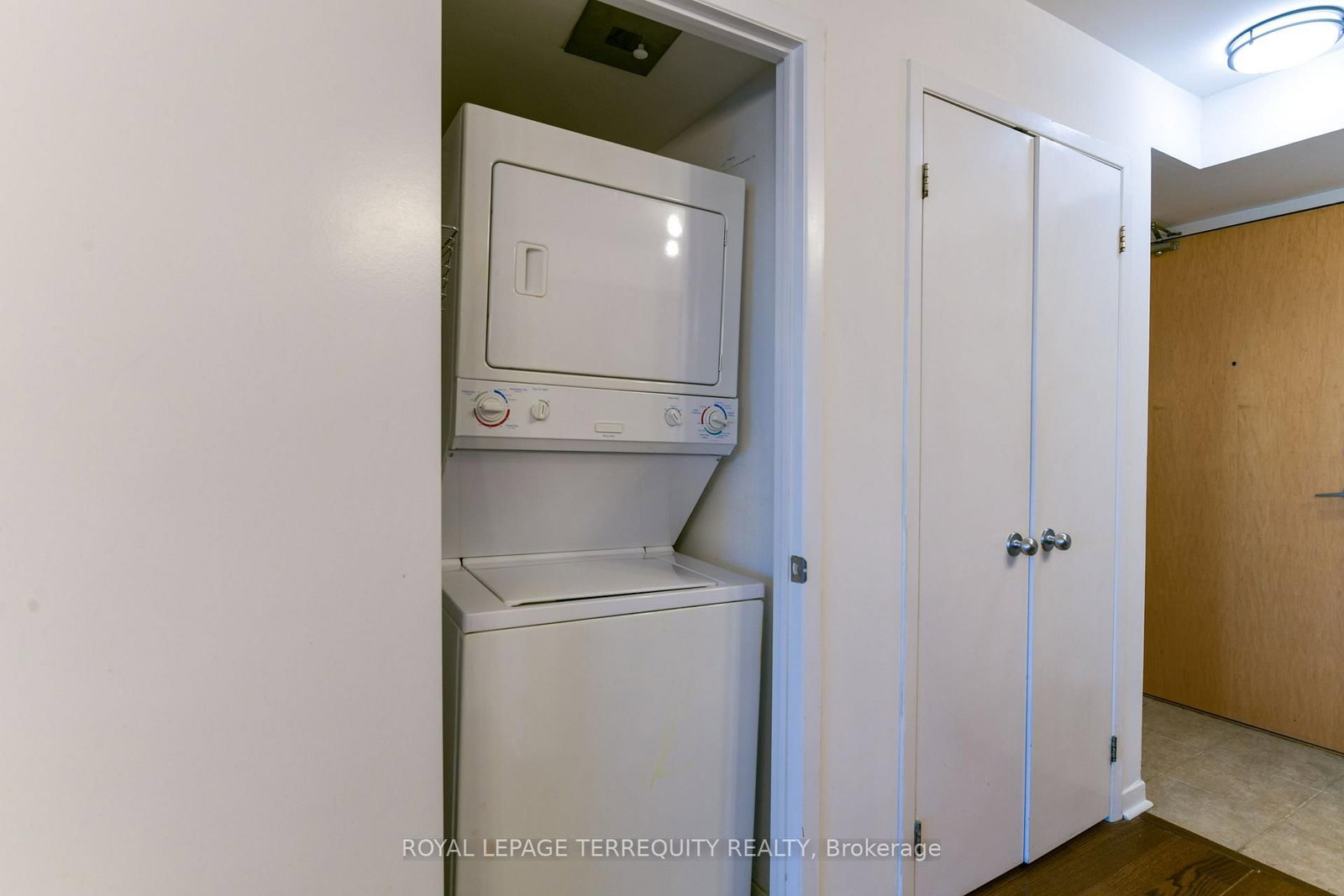 1040 The Queensway, Unit 705 - Photo 40