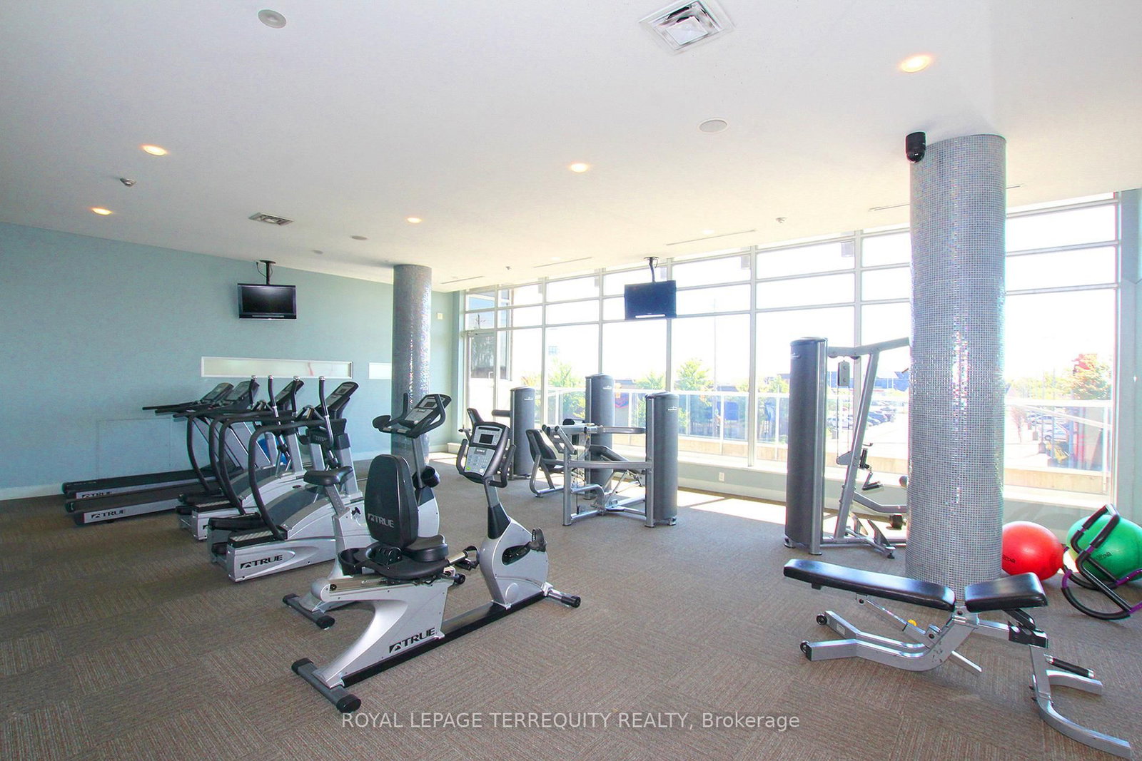 1040 The Queensway, Unit 705 - Photo 43