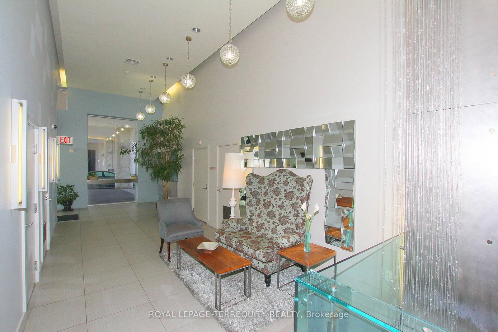 1040 The Queensway, Unit 705 - Photo 6