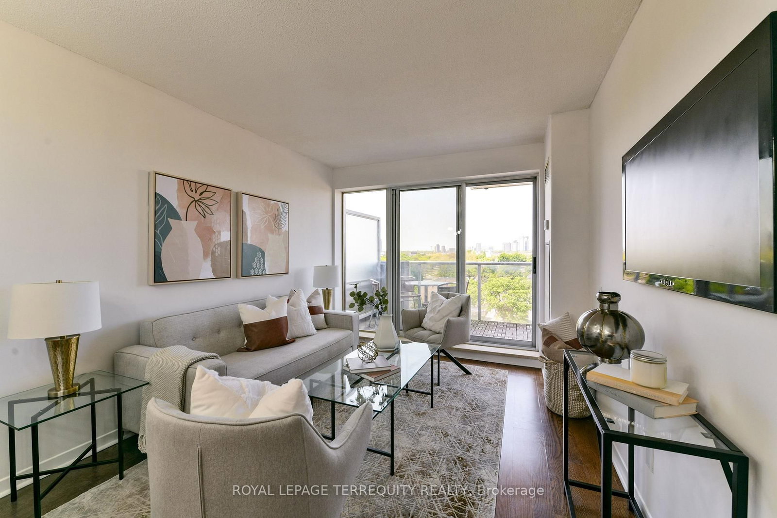 1040 The Queensway, Unit 705 - Photo 9