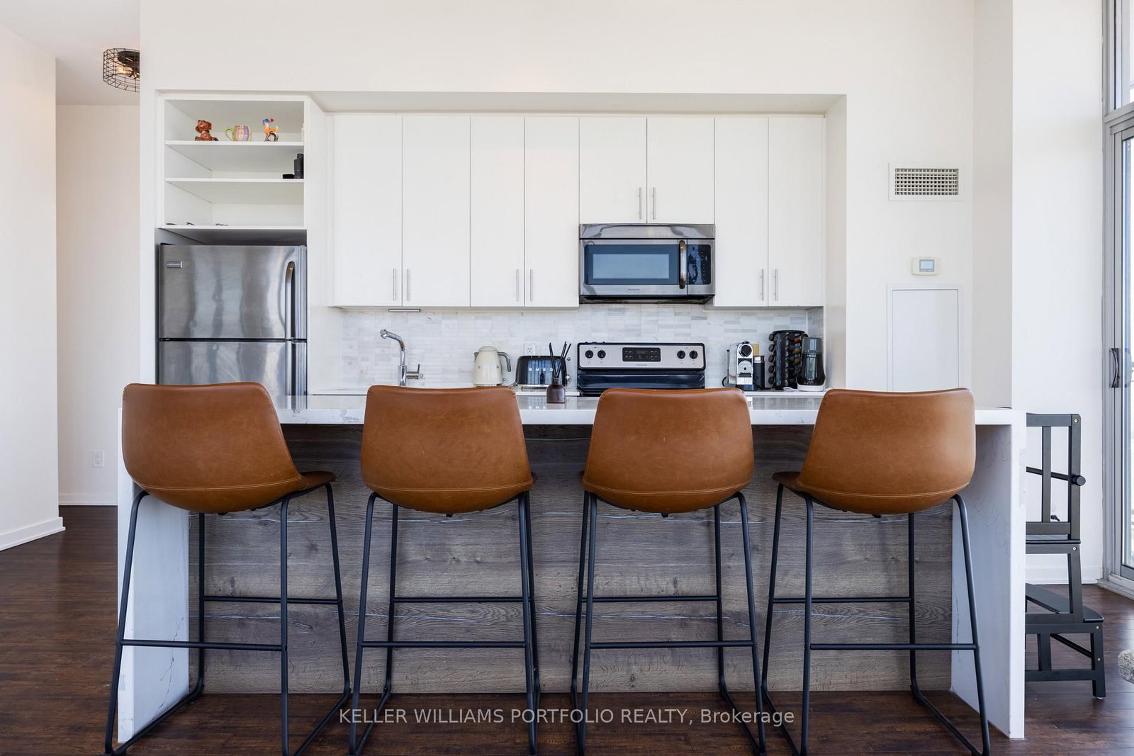 105 The Queensway Avenue, Unit 3410 - Photo 10