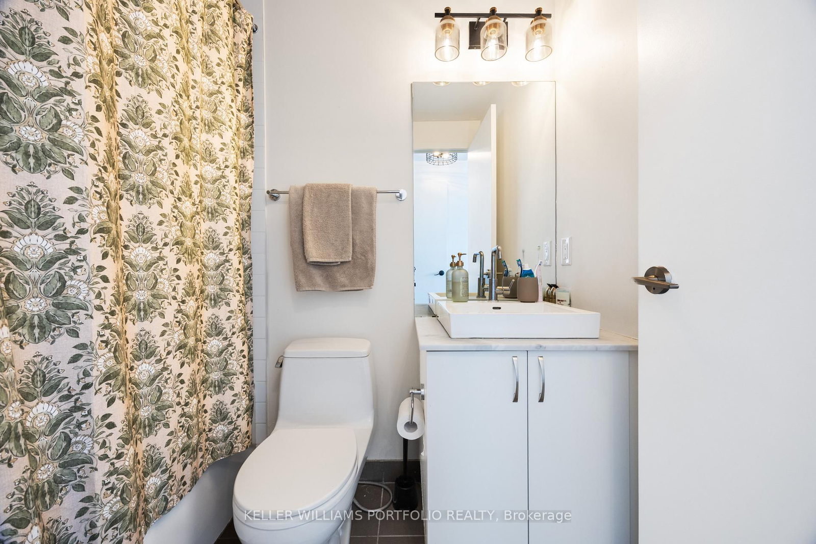 105 The Queensway Avenue, Unit 3410 - Photo 20