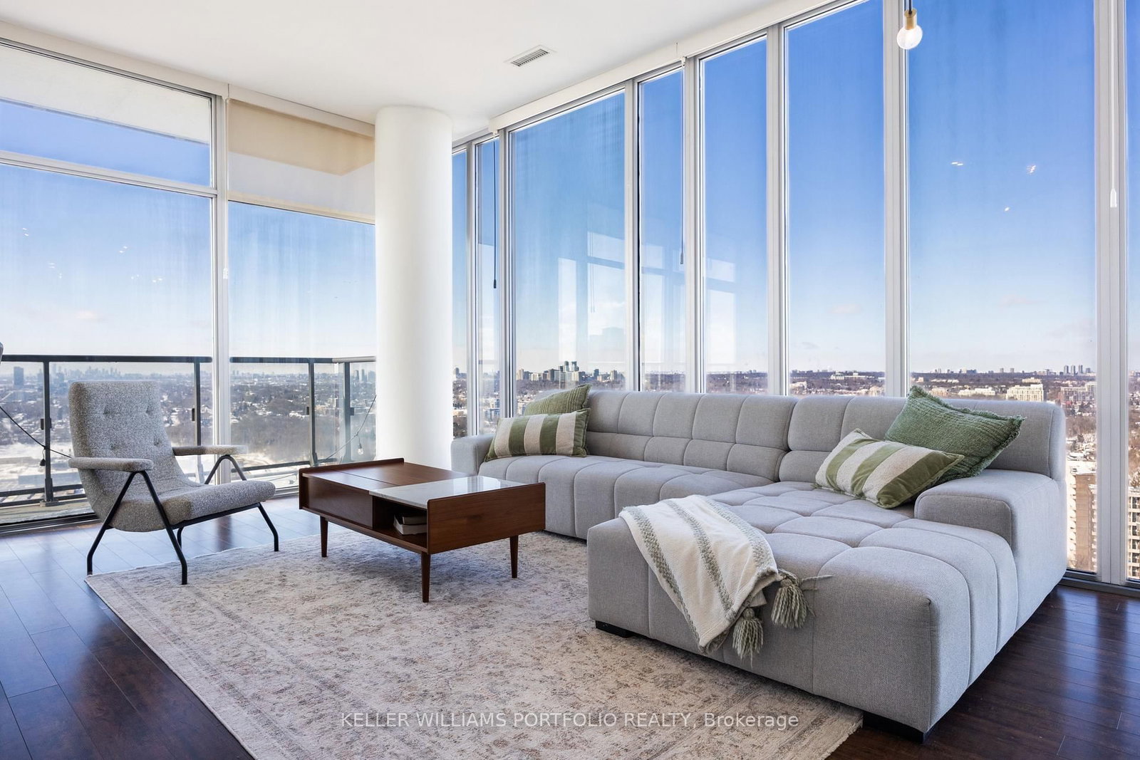 105 The Queensway Avenue, Unit 3410 - Photo 4