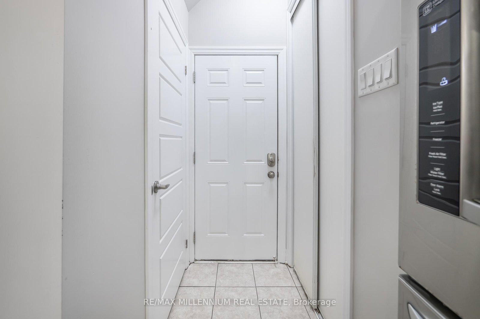 Detached House for sale at 1183 Leger Way, Milton, Ontario, L9E 1E5 - Ford - MLS: W12998046