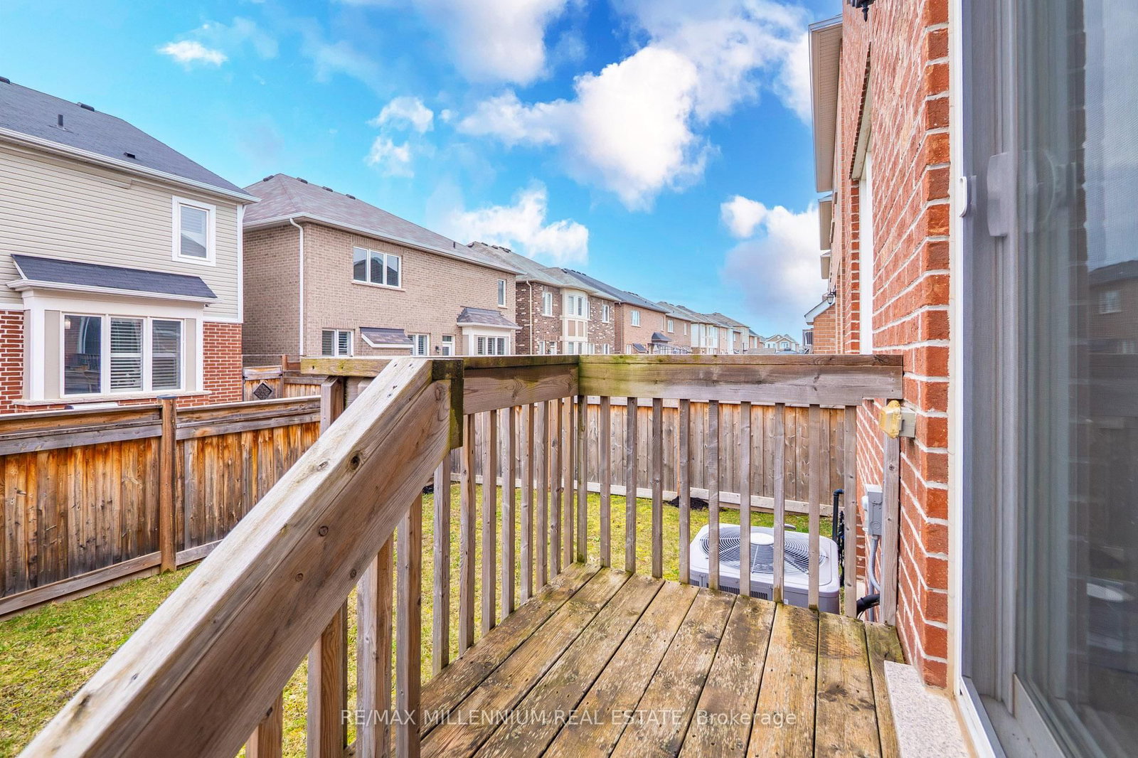 Detached House for sale at 1183 Leger Way, Milton, Ontario, L9E 1E5 - Ford - MLS: W12998046