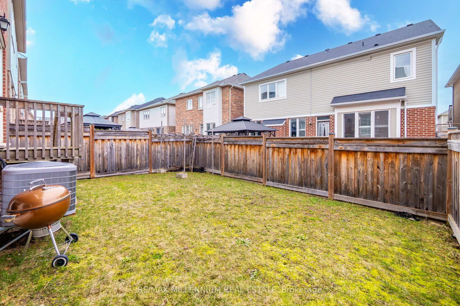 Detached House for sale at 1183 Leger Way, Milton, Ontario, L9E 1E5 - Ford - MLS: W12998046