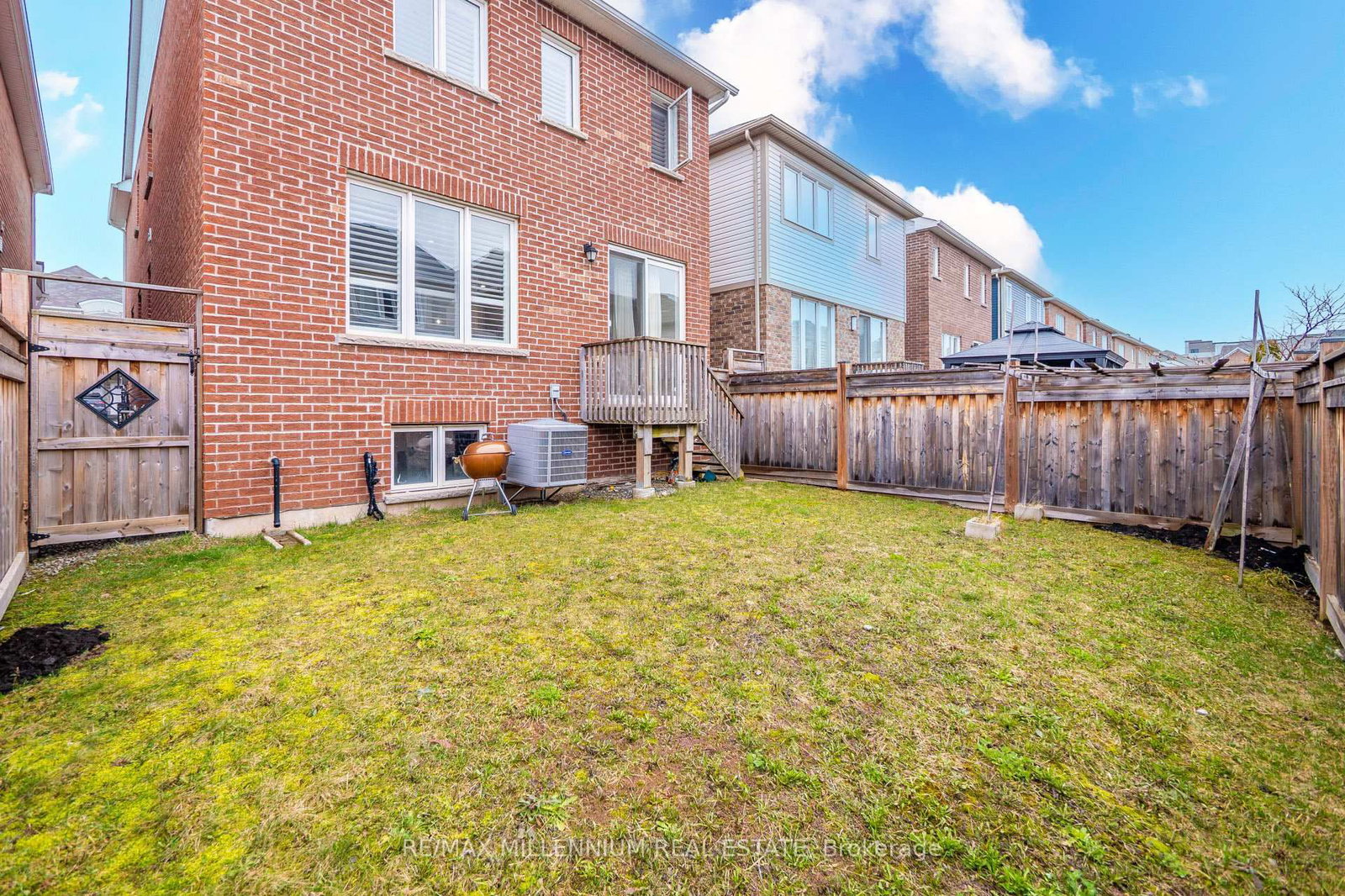 Detached House for sale at 1183 Leger Way, Milton, Ontario, L9E 1E5 - Ford - MLS: W12998046