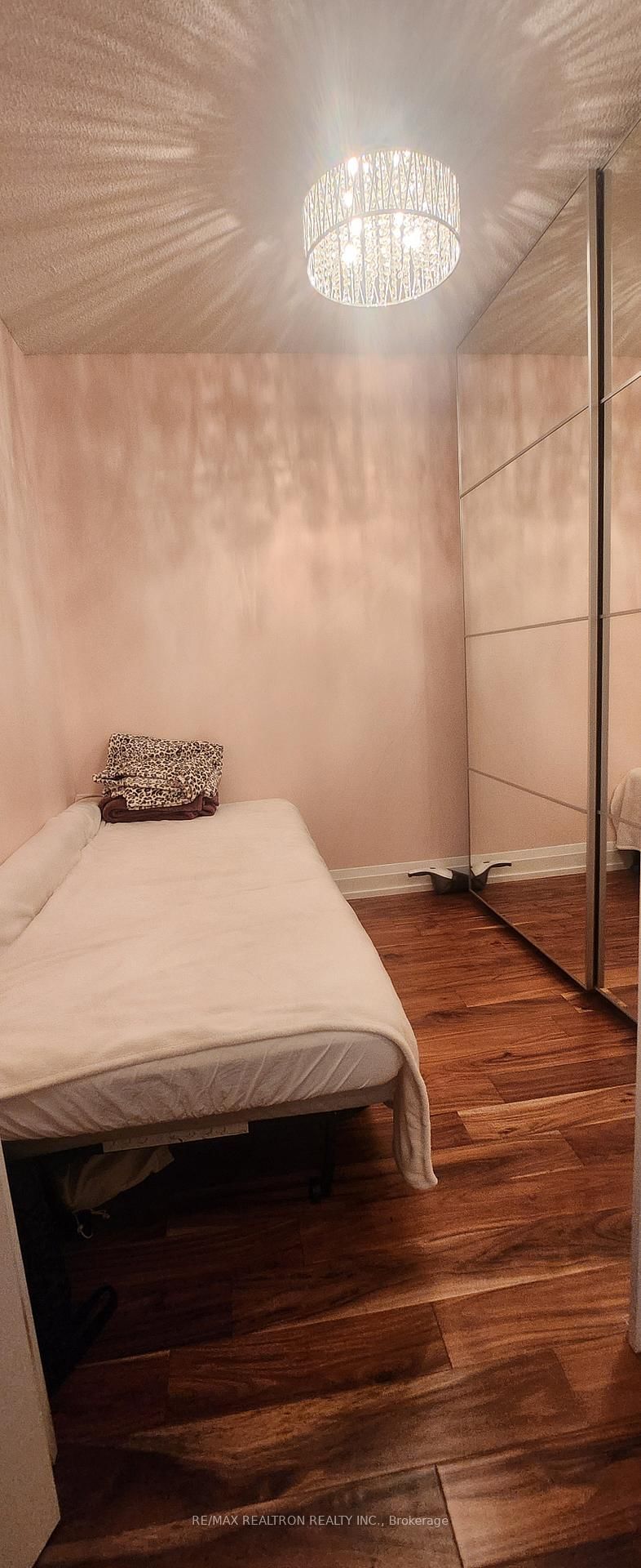 55 De Boers Drive, Unit 906 - Photo 10