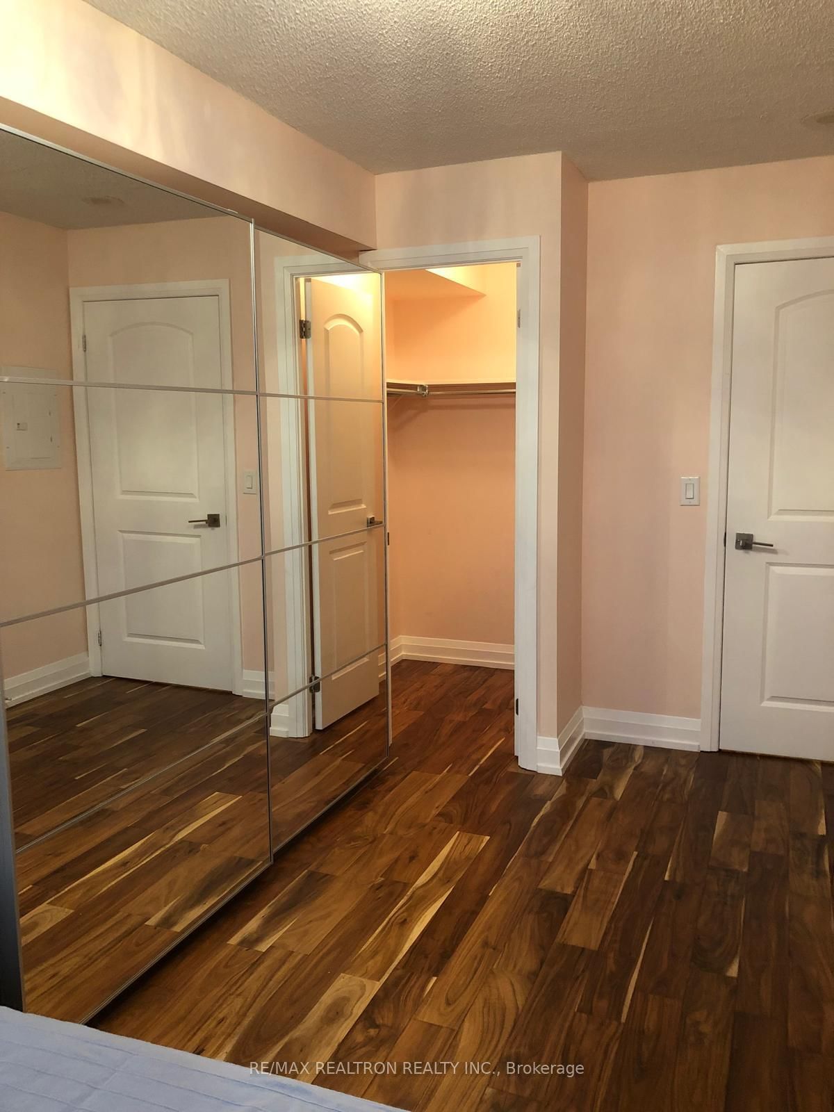 55 De Boers Drive, Unit 906 - Photo 11