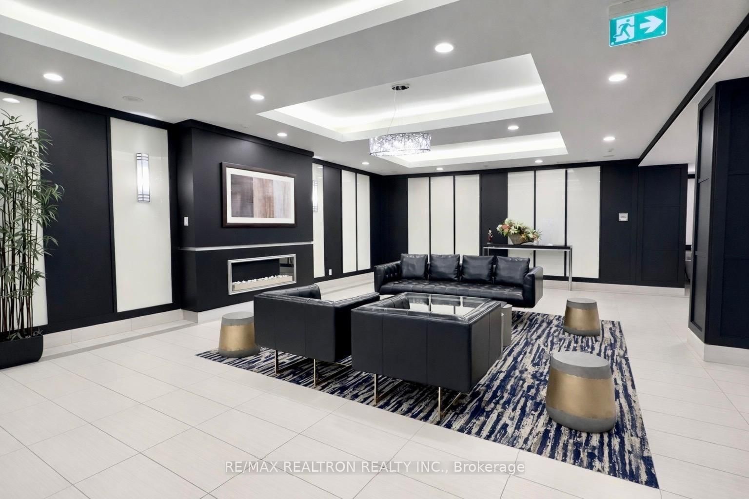 55 De Boers Drive, Unit 906 - Photo 3