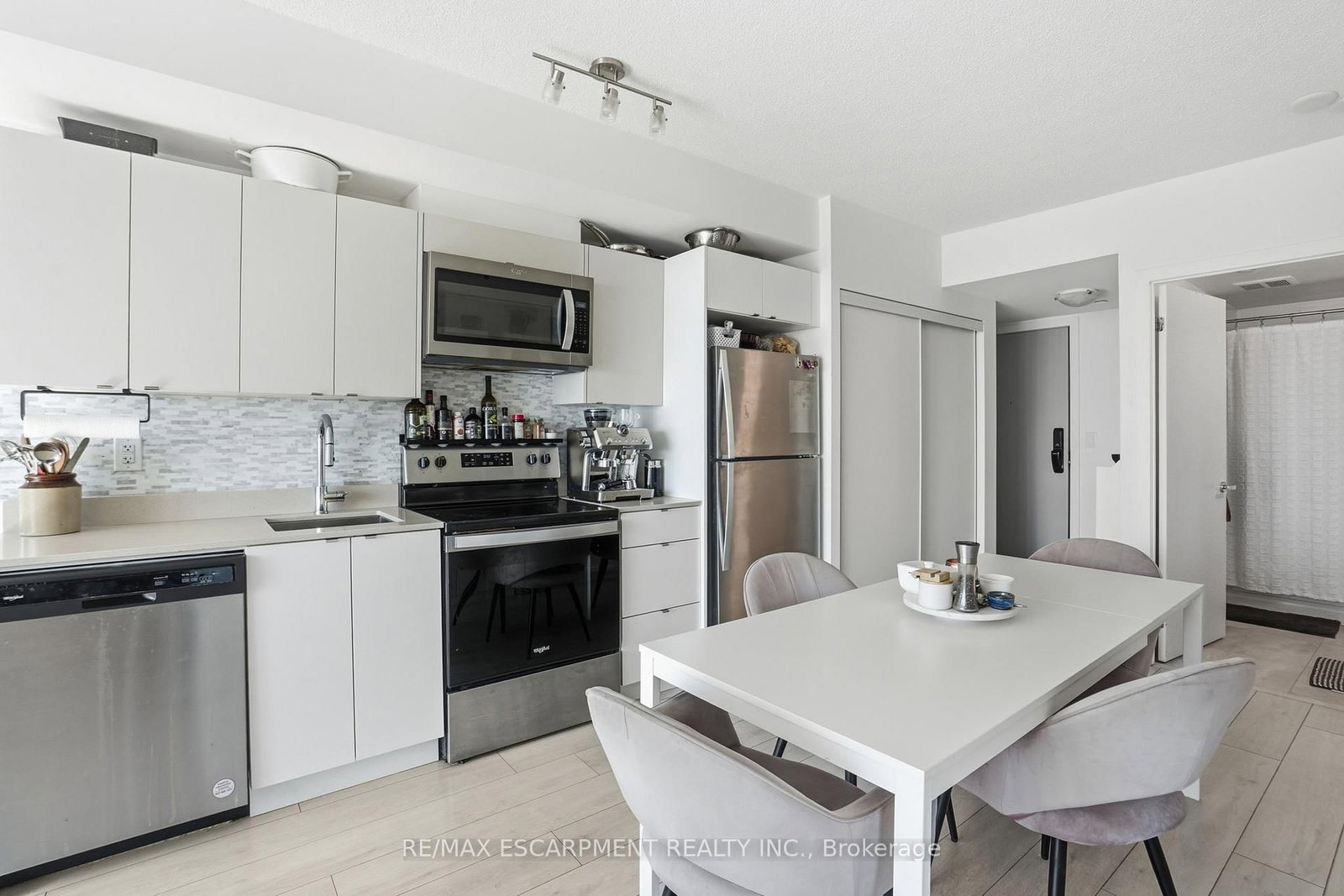 3210 Dakota Common, Unit A814 - Photo 10