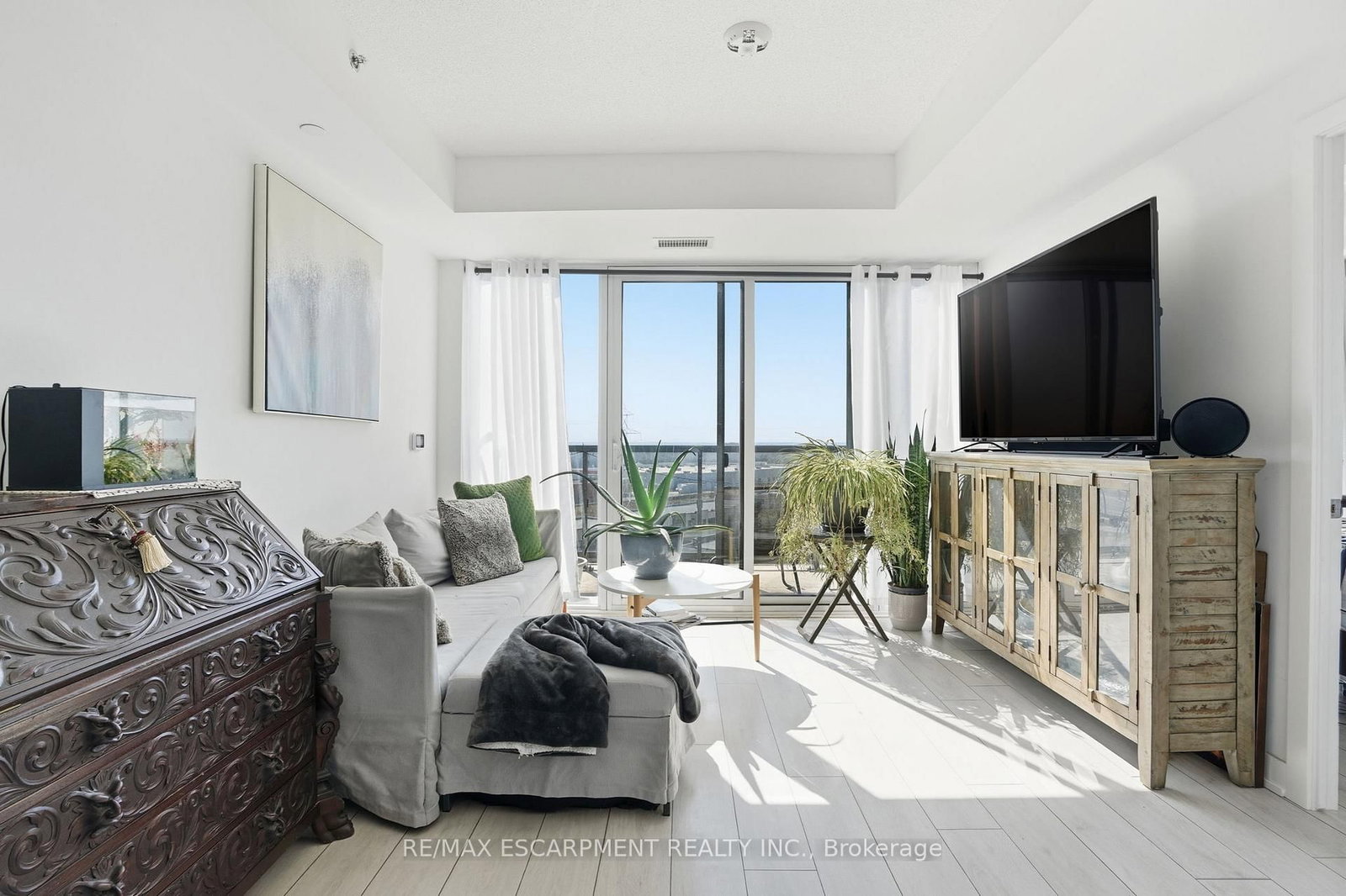 3210 Dakota Common • #A814 • Burlington, ON photo 11