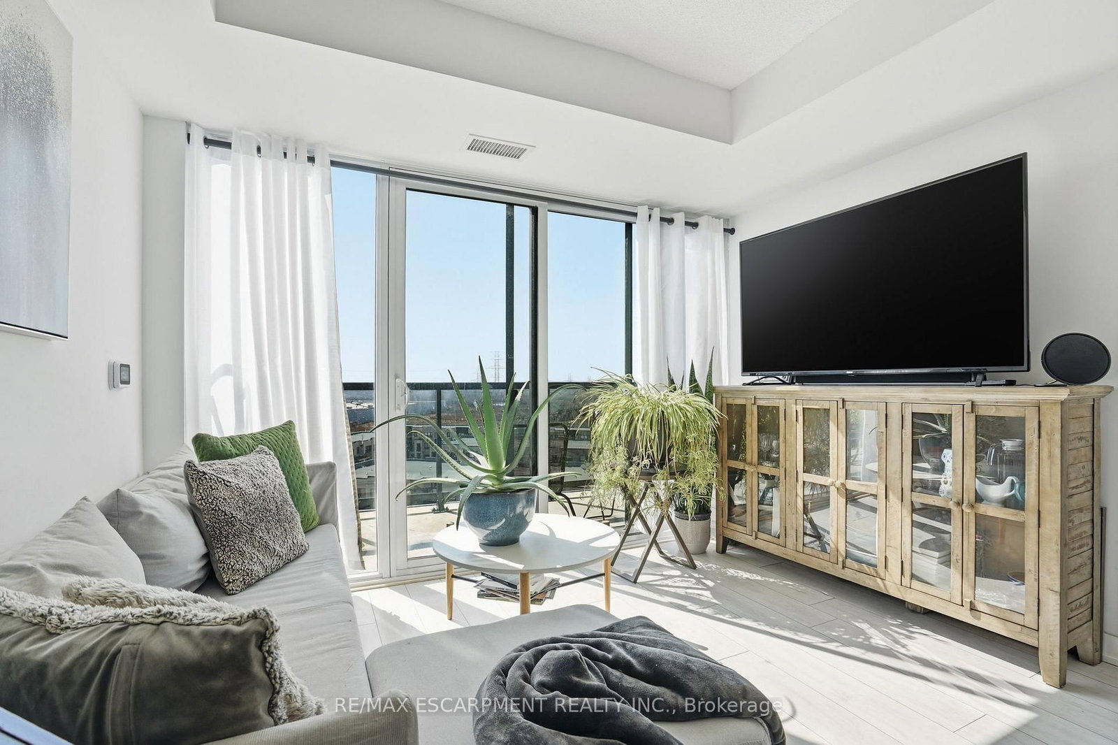 3210 Dakota Common, Unit A814 - Photo 12