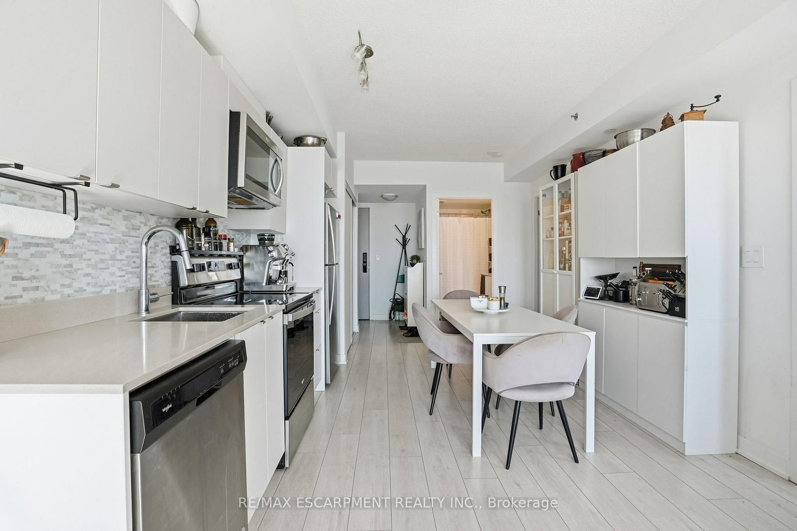 3210 Dakota Common • #A814 • Burlington, ON photo 9