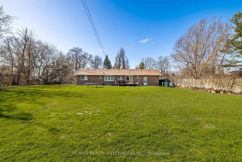 2739 Embleton Rd, Brampton, L6Y 0E8 | Image 3