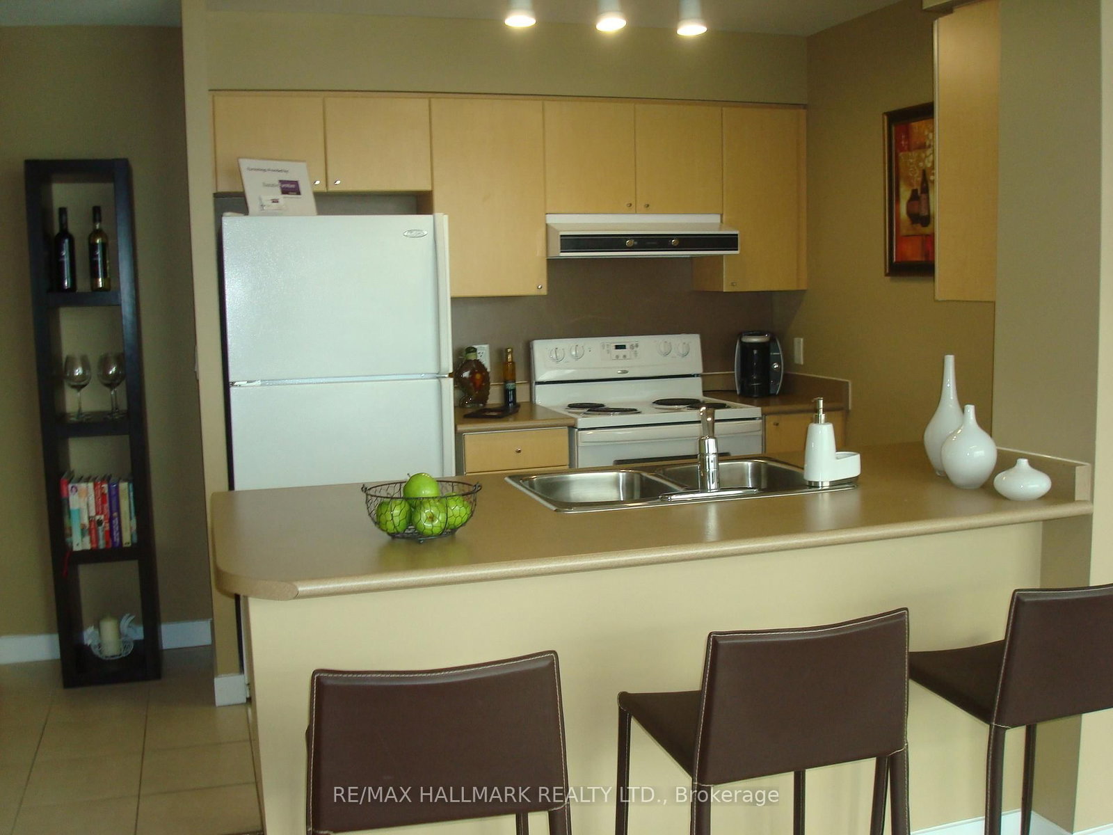 5191 Dundas Street W, Unit 1405 - Photo 4