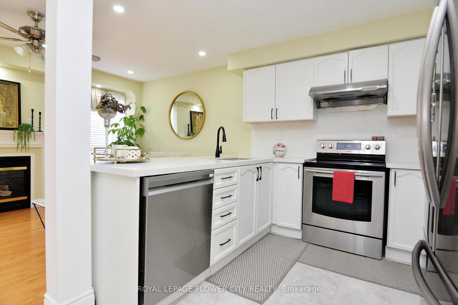 Semi-Detached House for sale at 45 Roadmaster Lane, Brampton, Ontario, L7A 3A7 - Fletcher's Meadow - MLS: W12998374