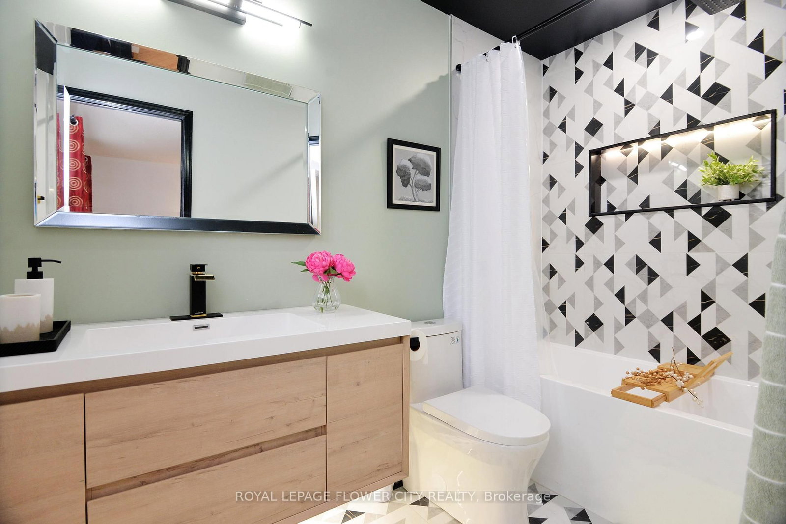 Semi-Detached House for sale at 45 Roadmaster Lane, Brampton, Ontario, L7A 3A7 - Fletcher's Meadow - MLS: W12998374