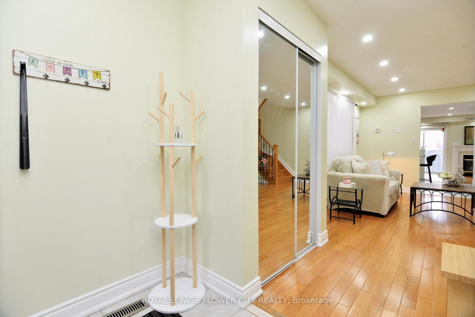 Semi-Detached House for sale at 45 Roadmaster Lane, Brampton, Ontario, L7A 3A7 - Fletcher's Meadow - MLS: W12998374