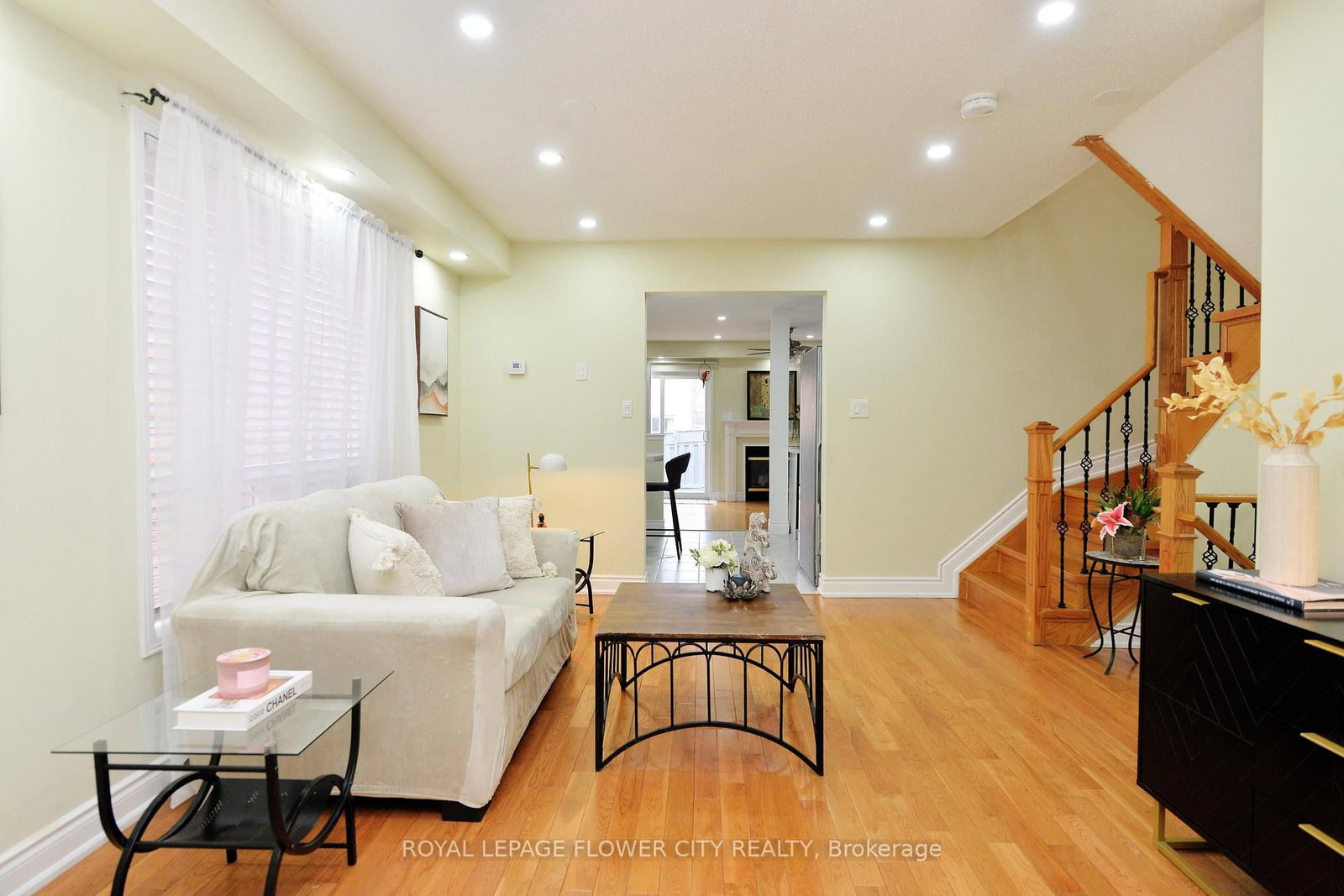 Semi-Detached House for sale at 45 Roadmaster Lane, Brampton, Ontario, L7A 3A7 - Fletcher's Meadow - MLS: W12998374