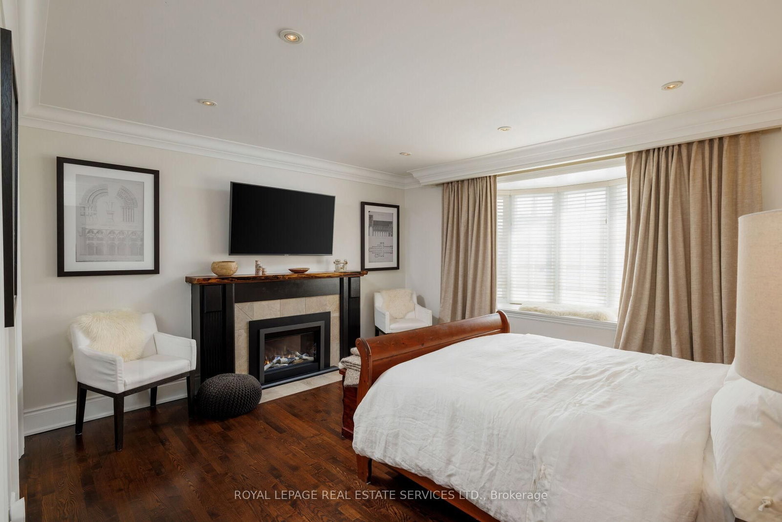 Detached House for sale at 23 Glenmanor Drive, Oakville, Ontario, L6K 2B3 - Central - MLS: W12998386