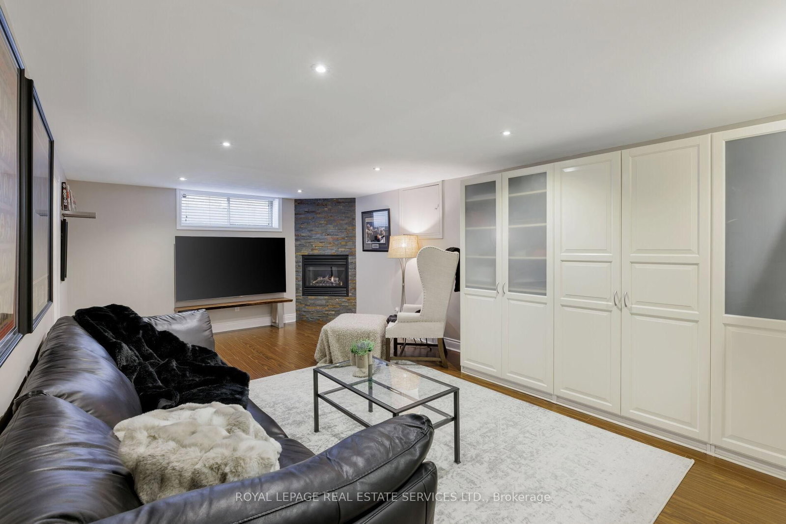 Detached House for sale at 23 Glenmanor Drive, Oakville, Ontario, L6K 2B3 - Central - MLS: W12998386