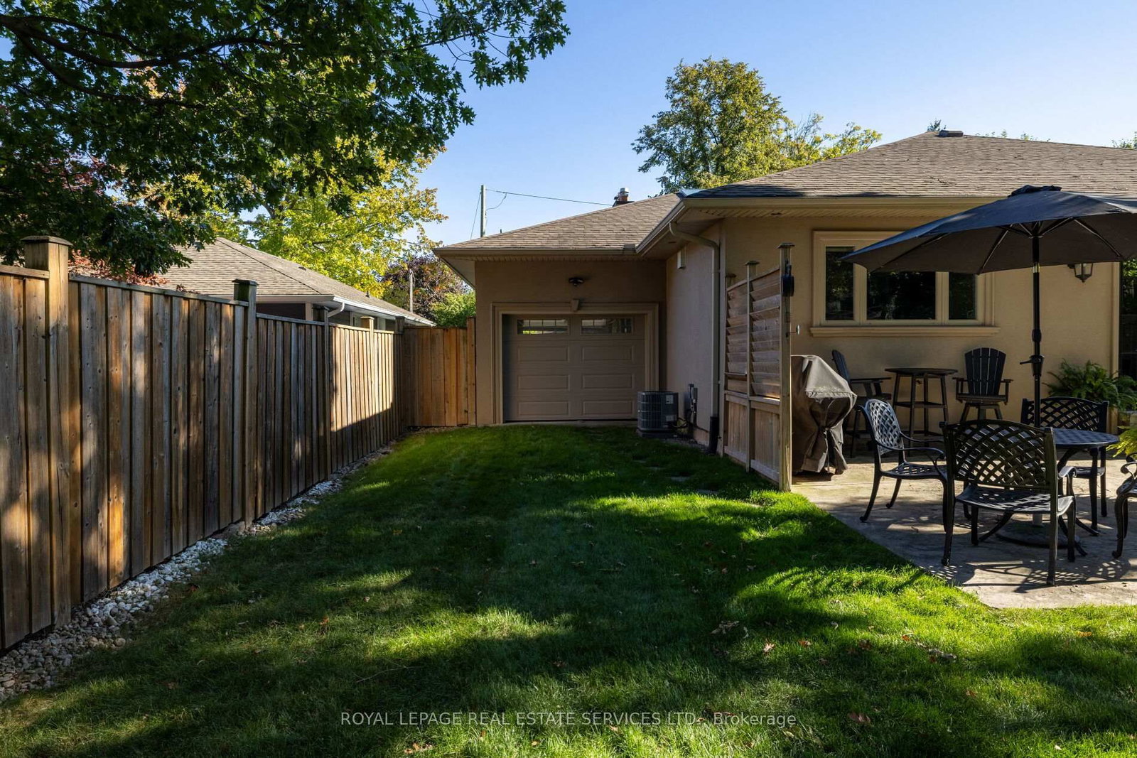 Detached House for sale at 23 Glenmanor Drive, Oakville, Ontario, L6K 2B3 - Central - MLS: W12998386