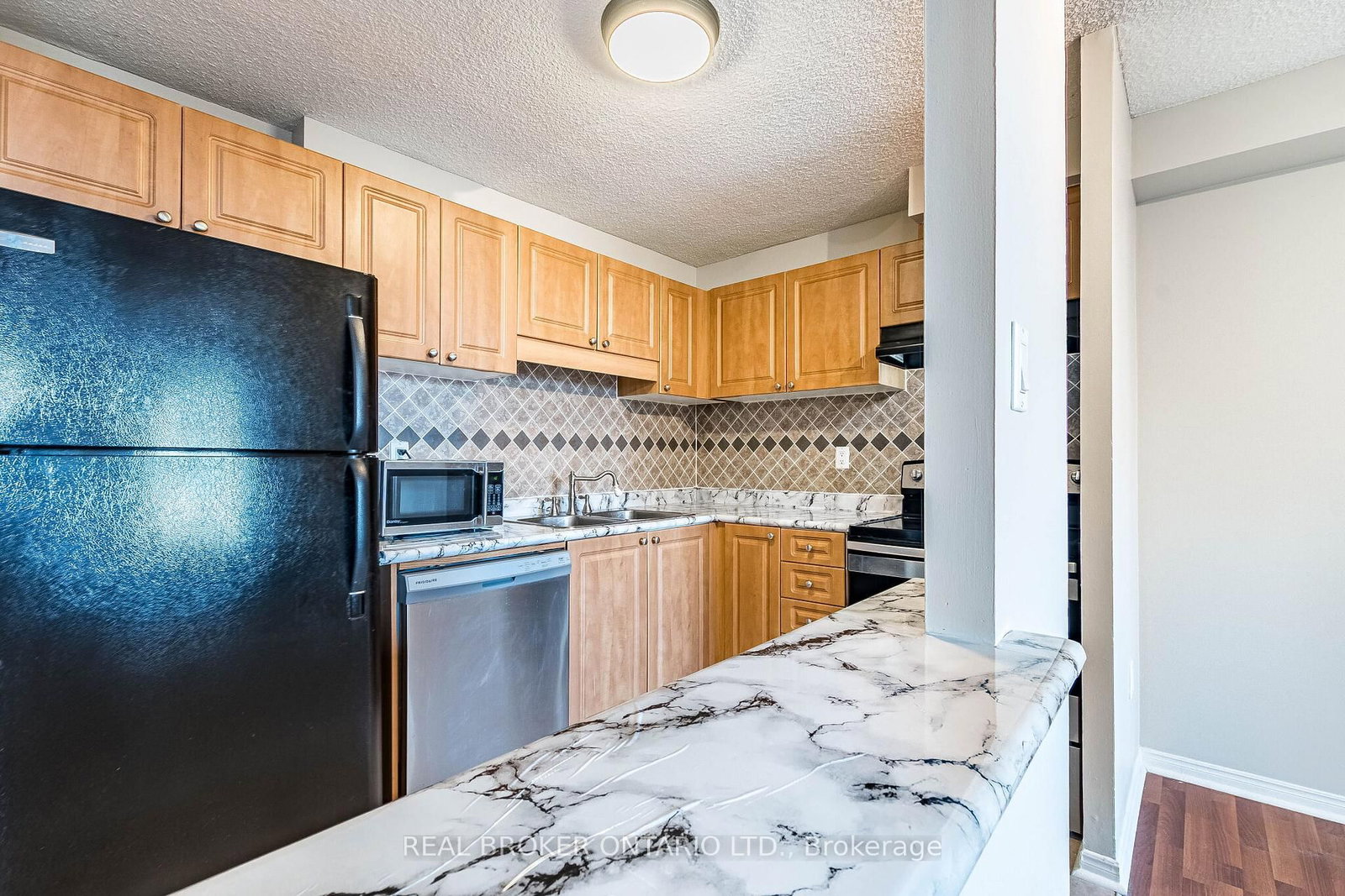 2900 Battleford Road, Unit 412 - Photo 14