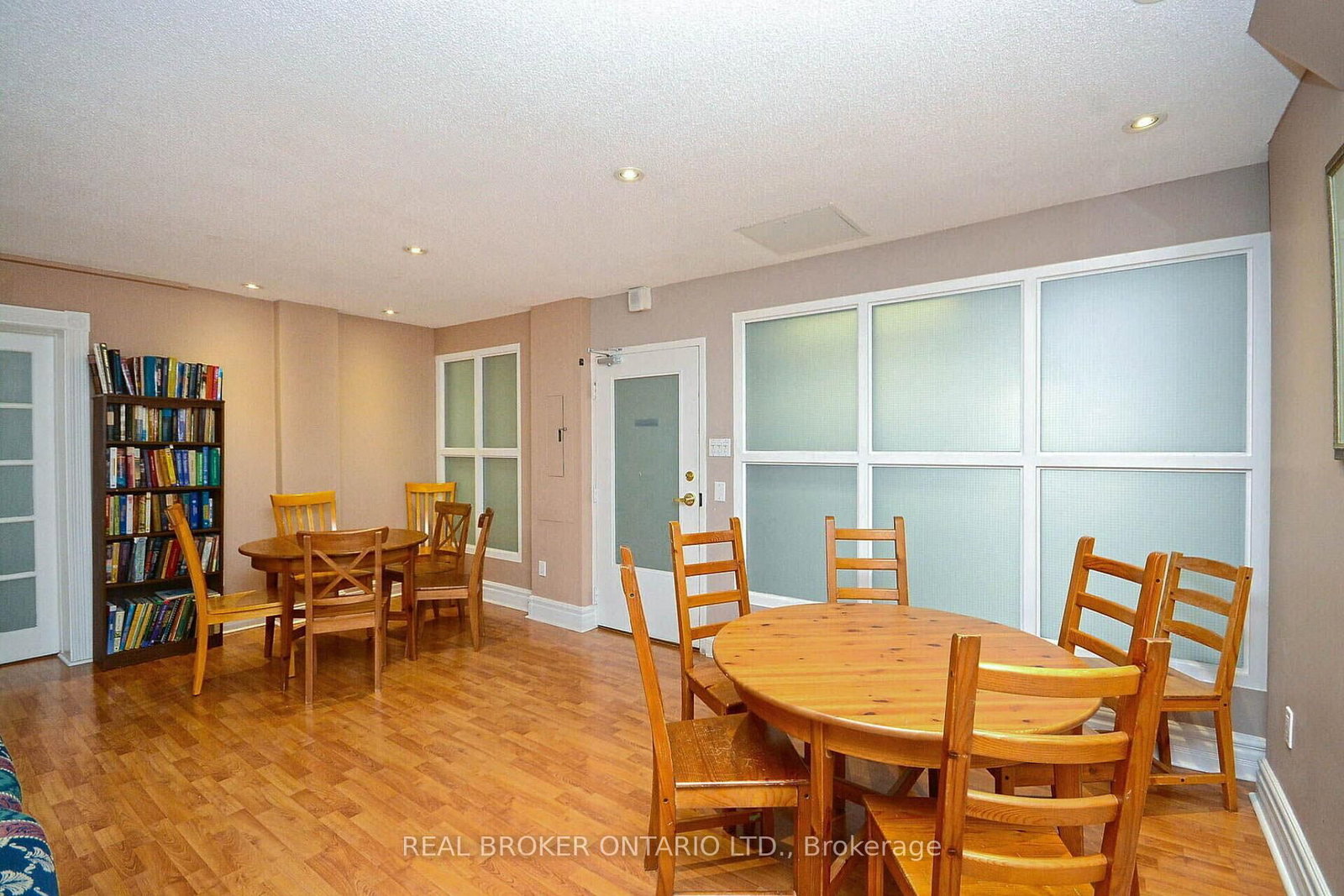 2900 Battleford Road, Unit 412 - Photo 24