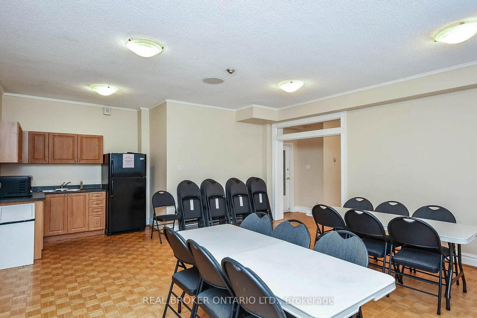2900 Battleford Road, Unit 412 - Photo 28