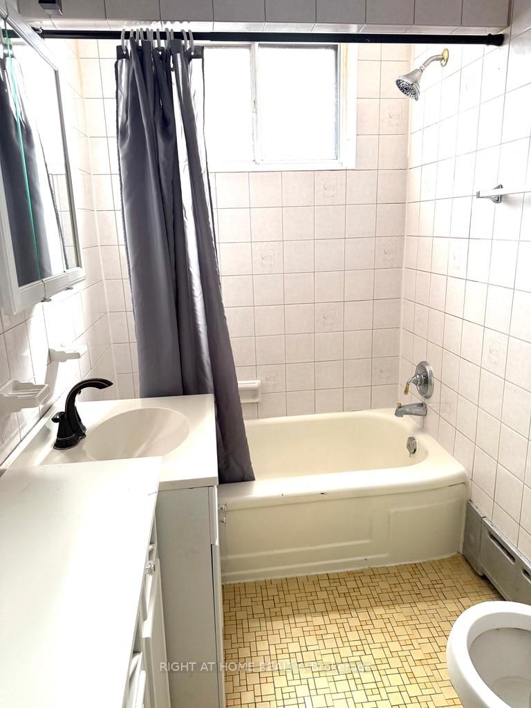 Semi-Detached House for lease at 2-115 Eighth Street, Toronto, Ontario, M8V 3C5 - New Toronto - MLS: W12998504