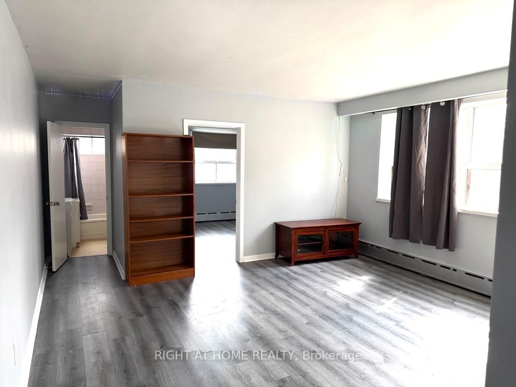 Semi-Detached House for lease at 2-115 Eighth Street, Toronto, Ontario, M8V 3C5 - New Toronto - MLS: W12998504