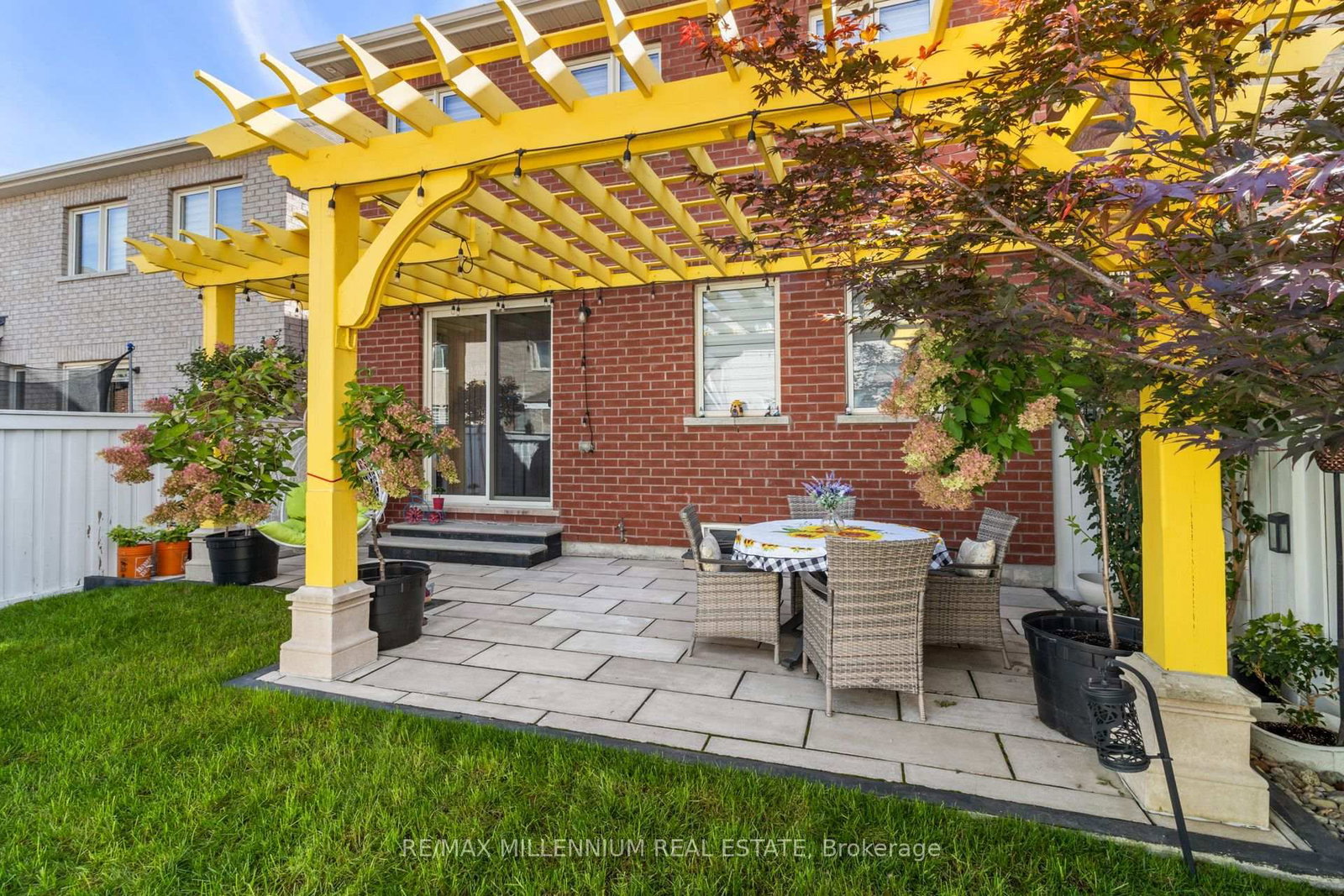 Detached House for sale at 6 Trentonian Street, Brampton, Ontario, L6R 3W2 - Sandringham-Wellington North - MLS: W12998528