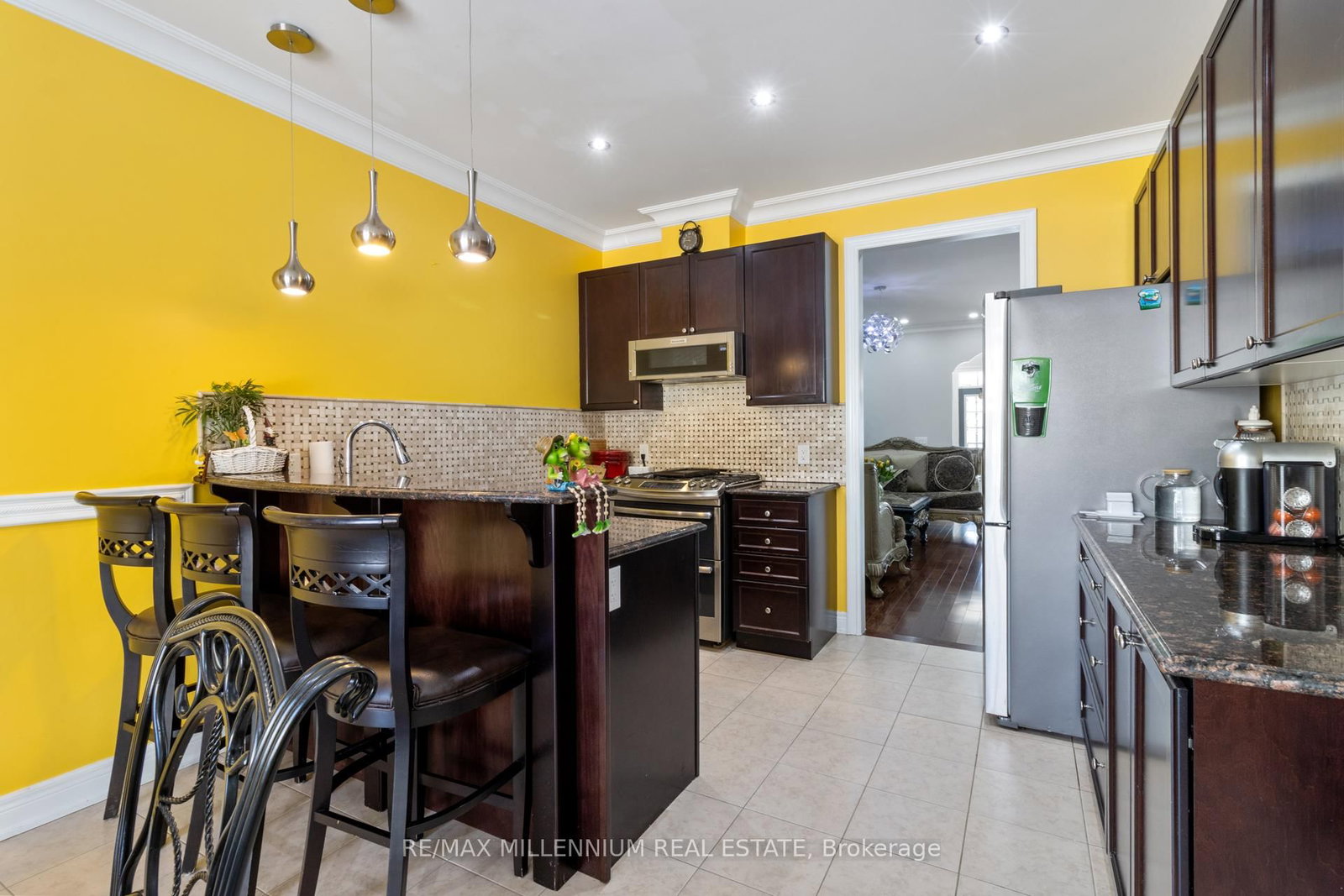 Detached House for sale at 6 Trentonian Street, Brampton, Ontario, L6R 3W2 - Sandringham-Wellington North - MLS: W12998528