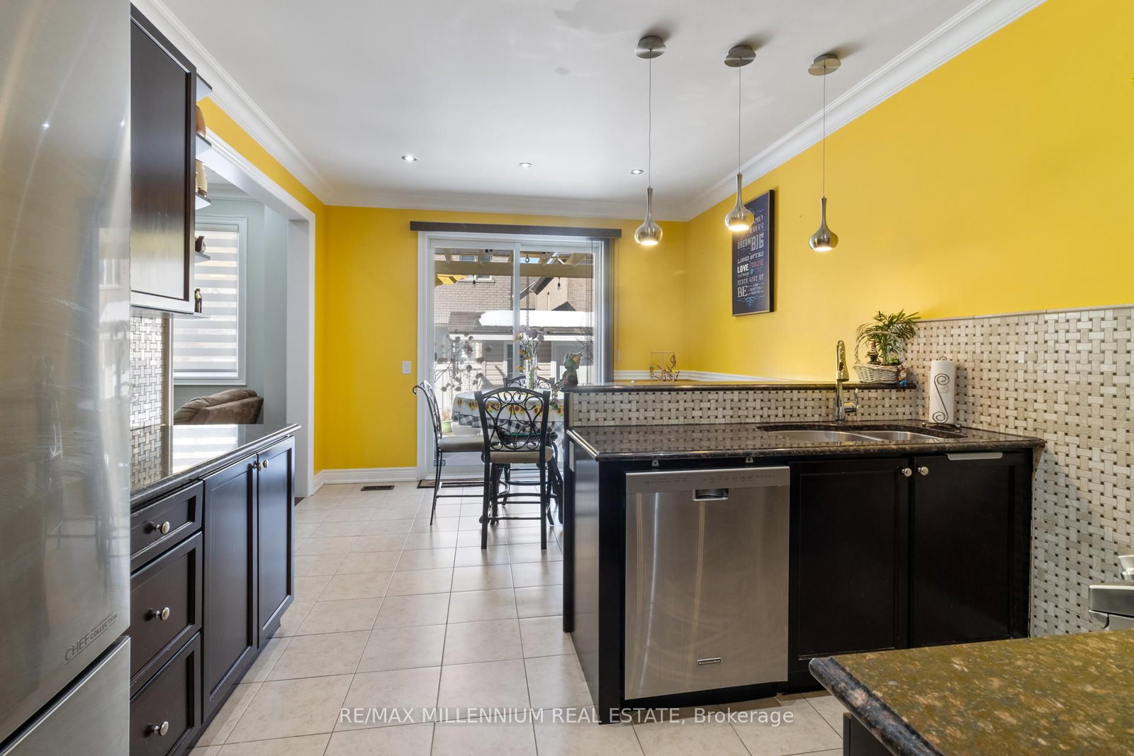 Detached House for sale at 6 Trentonian Street, Brampton, Ontario, L6R 3W2 - Sandringham-Wellington North - MLS: W12998528