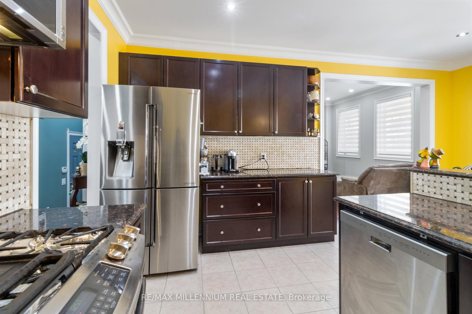 Detached House for sale at 6 Trentonian Street, Brampton, Ontario, L6R 3W2 - Sandringham-Wellington North - MLS: W12998528