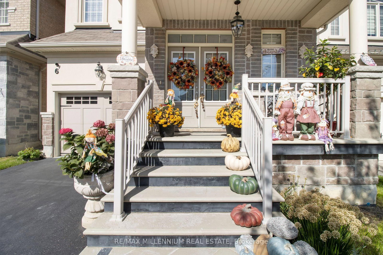 Detached House for sale at 6 Trentonian Street, Brampton, Ontario, L6R 3W2 - Sandringham-Wellington North - MLS: W12998528