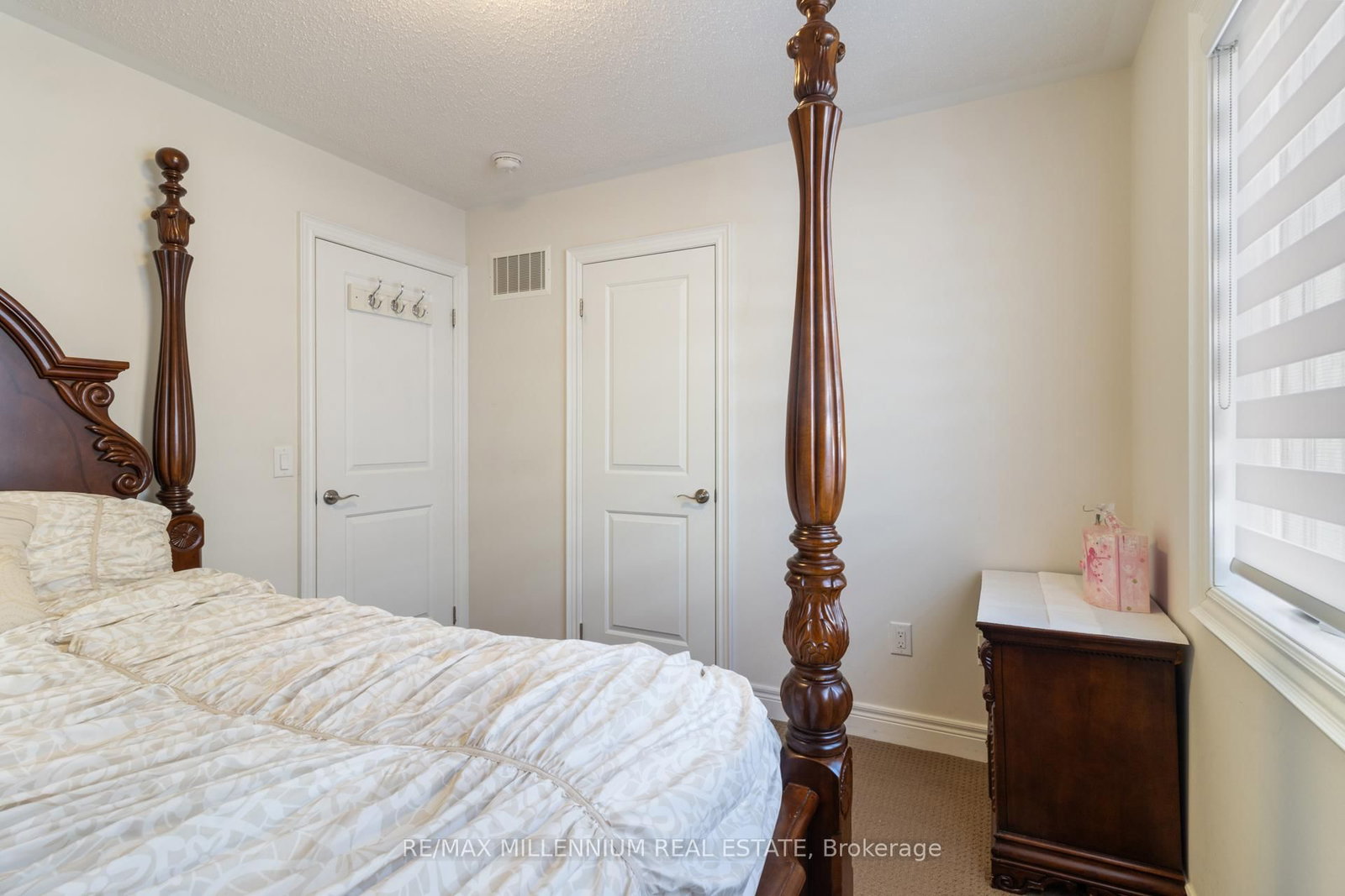 Detached House for sale at 6 Trentonian Street, Brampton, Ontario, L6R 3W2 - Sandringham-Wellington North - MLS: W12998528